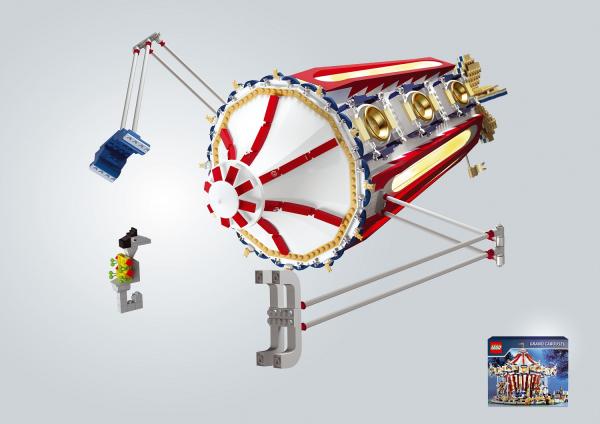 Leo Burnett Moscow - золото в номинации Outdoor за кампанию Lego - Батискаф (Карусель)