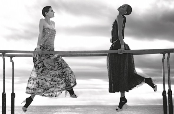 Новая коллекции Chanel 2012. Лицами бренда стали Саския де Брау (Saskia de Brauw) и Джоан Смоллс (Joan Smalls)