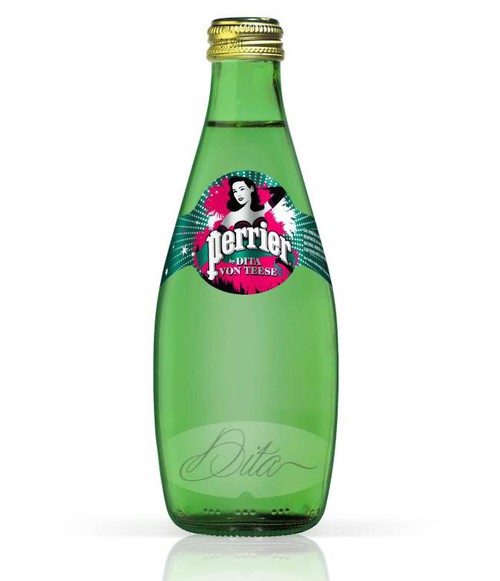 Дита фон Тиз снова появилась на упаковке воды Perrier